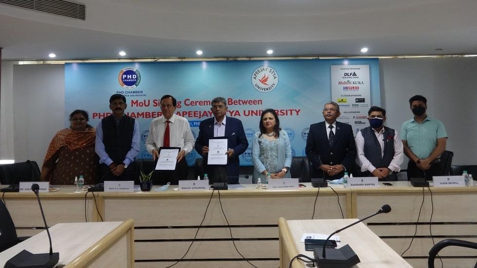 Apeejay Stya University Signs MoU with PHD Chamber