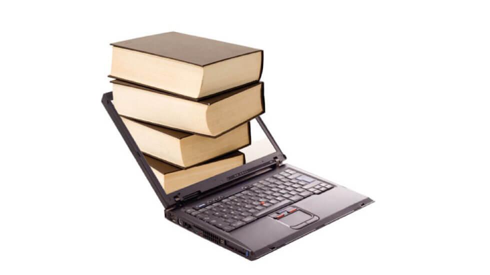 MOOCS helpingreplacing Textbooks