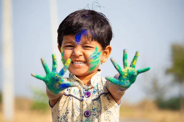 How to Engage Primary School Students With the Holi Theme and EdTech